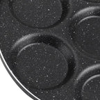 A Frigideira Antiaderente com 7 Furos é perfeita para preparar vários alimentos ao mesmo tempo! Ideal para ovos, panquecas, mini omeletes, hambúrgueres e até tapiocas pequenas. Com revestimento antiaderente de alta qualidade e cabo antitérmico, ela é fácil de limpar, segura e muito prática para o dia a dia.