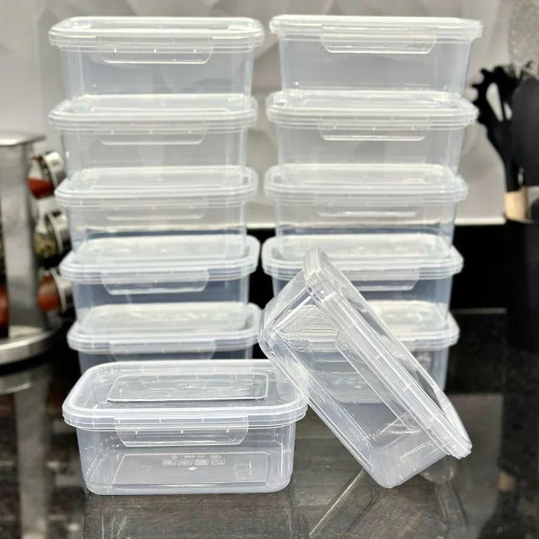 O Kit com 10 Marmitas de 800ml com Travas Laterais é ideal para organizar suas refeições da semana! Com excelente vedação, são perfeitas para armazenar alimentos com segurança, evitando vazamentos. Feitas em material resistente, podem ir ao freezer, micro-ondas e lava-louças.


