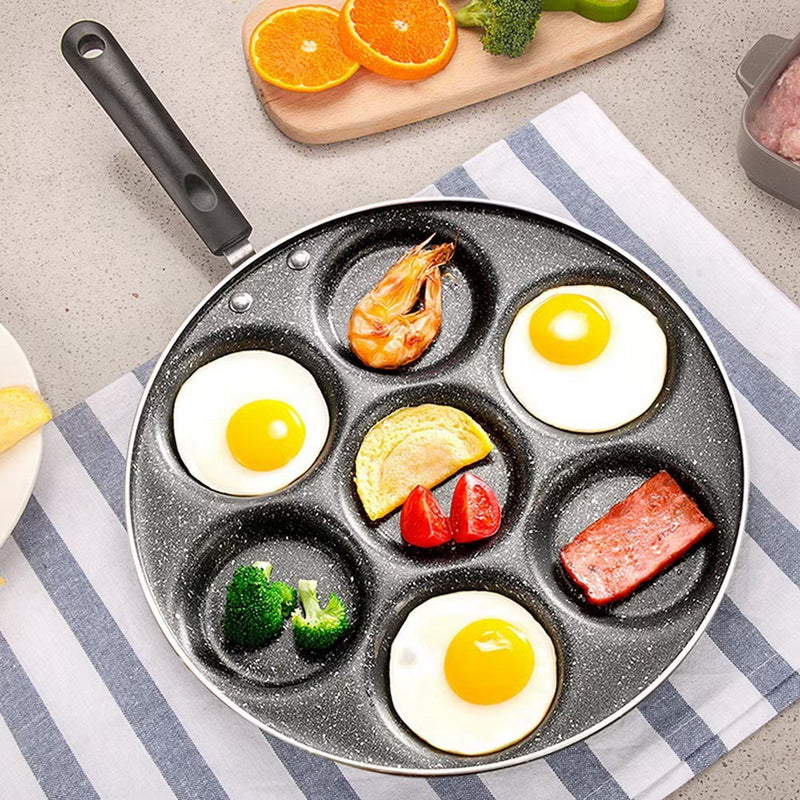 Precisa de agilidade na cozinha? Com a Frigideira 7 Furos, você cozinha até 7 porções simultaneamente, economizando tempo sem abrir mão do sabor. É perfeita para o café da manhã em família ou para preparar marmitas práticas com porções individuais.

